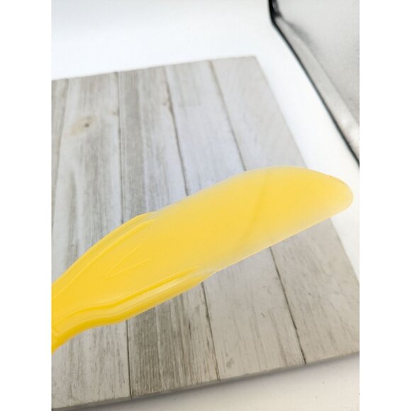 Yellow Plastic Spreader Knife For Cheese & Butter 9" Advertising - Picture 7 of 7